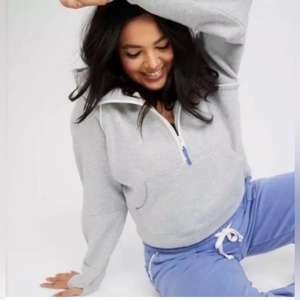 Women's Gray Quarter-Zip Top